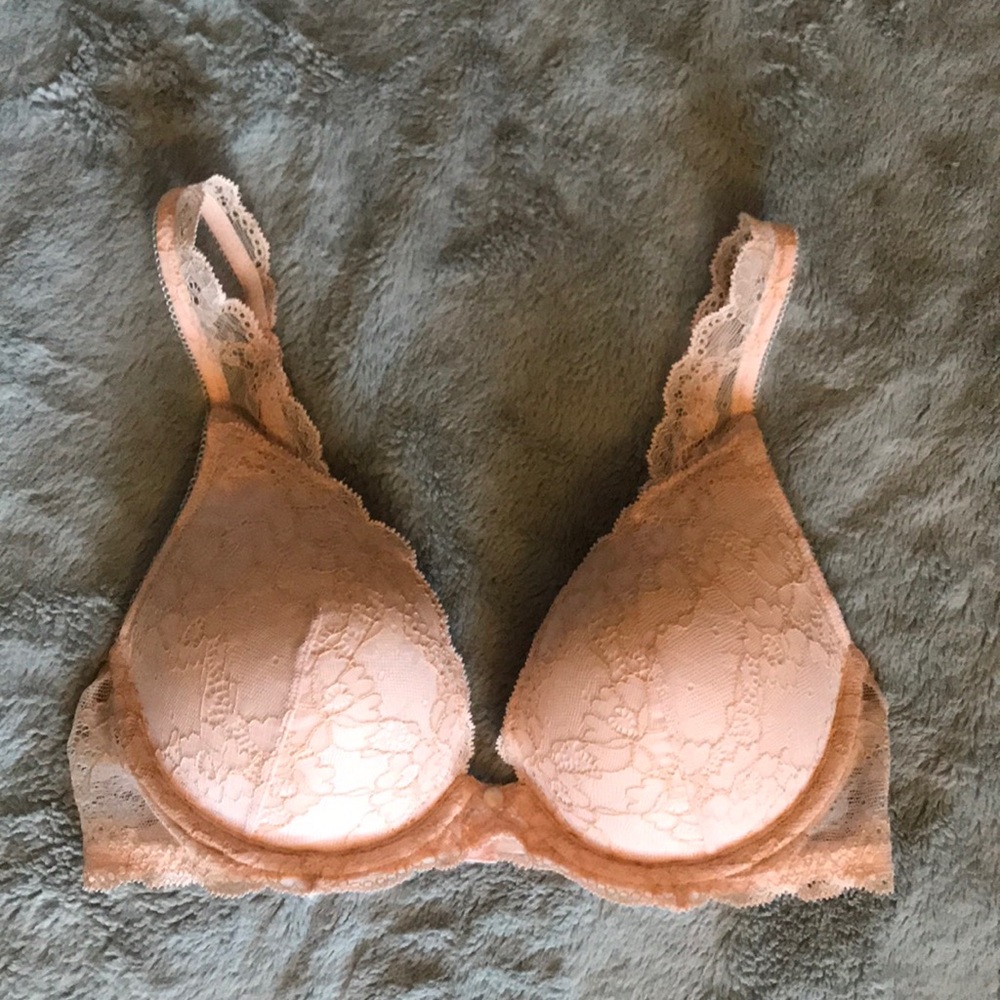 NWOT Rare Gap Body Padded Blush Lace Bra